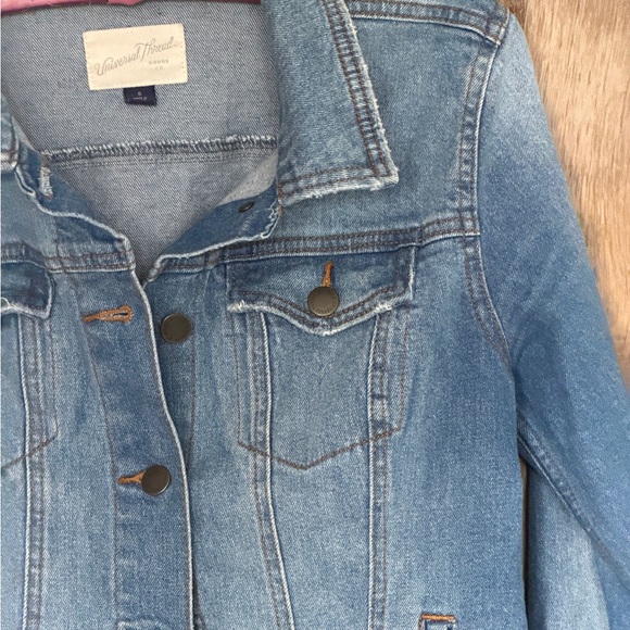 Universal Thread Classic Medium Blue Denim Jacket Size Small - Picture 4 of 12